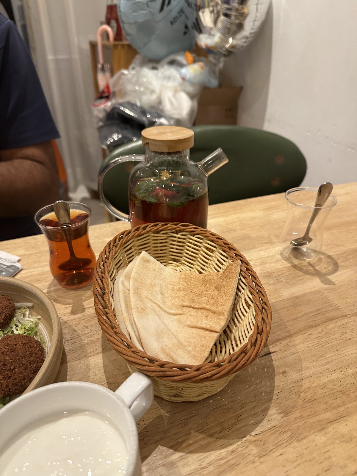 مطعم عربو (عربي)